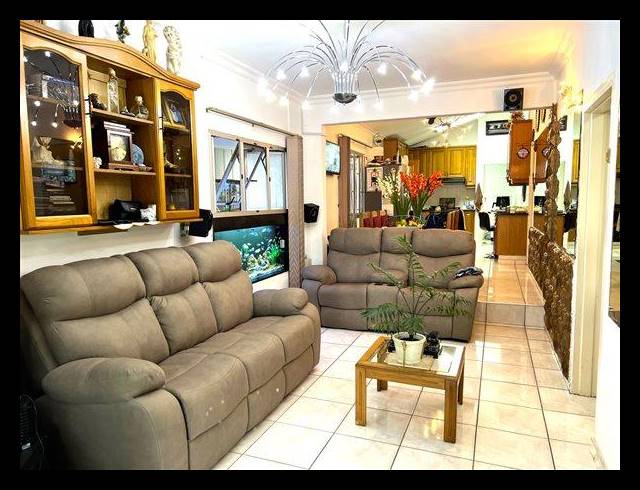 3 BEDROOM HOUSE FOR SALE IN NEWLANDS WEST